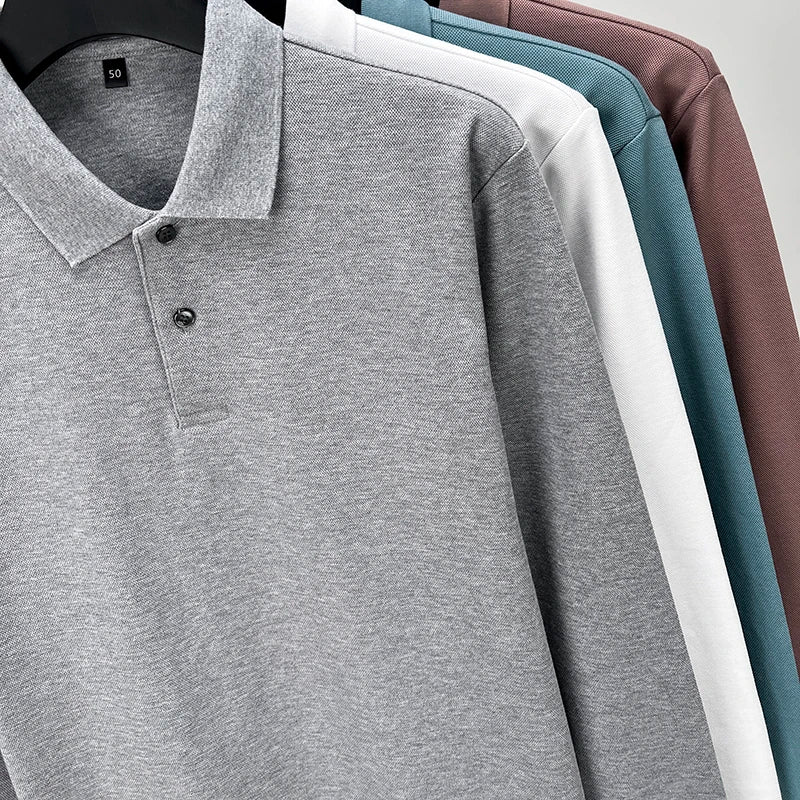 Long-sleeved men's polo shirt made of high-quality cotton – simple elegance and first-class comfort.